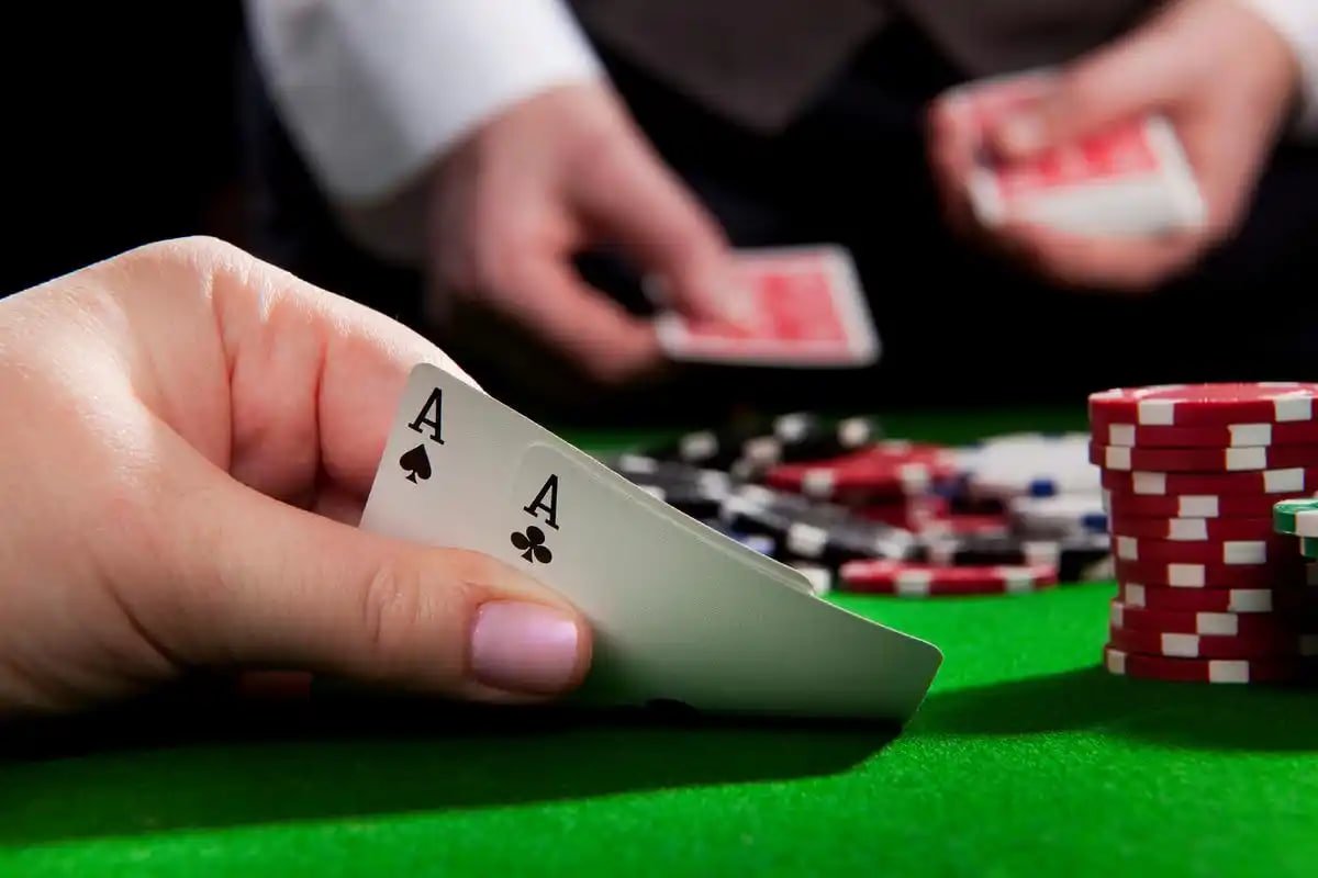 Meja Bandar Ceme live dealer dengan streaming multi-kamera kangtoto1